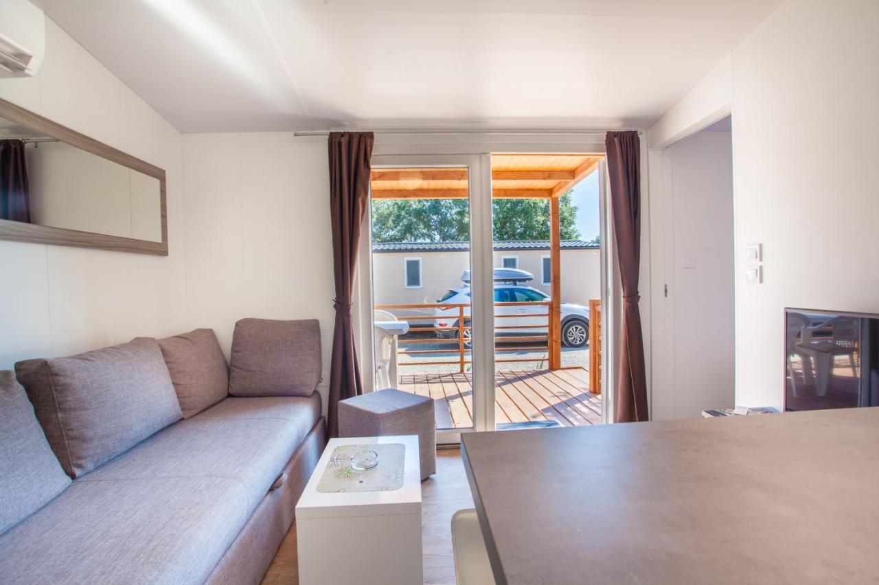 Mobile Homes Delta Marine At Campsite Lopari Nerezine Bagian luar foto