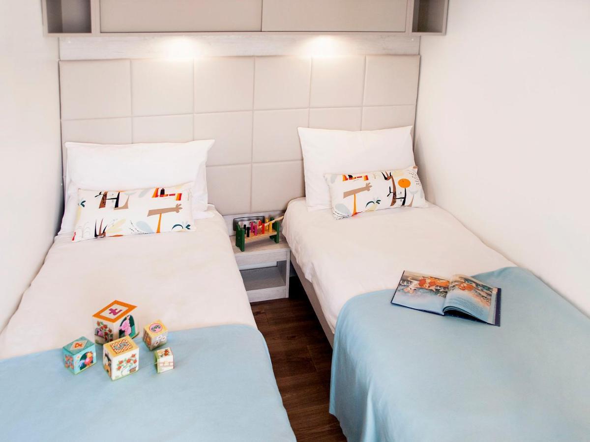 Mobile Homes Delta Marine At Campsite Lopari Nerezine Bagian luar foto